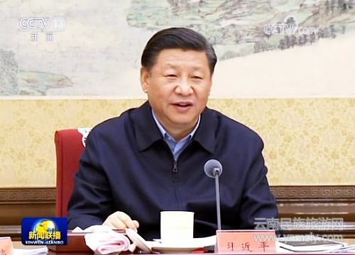 12月6日，中共中央召開黨外人士座談會，征求對經(jīng)濟(jì)工作的意見和建議。習(xí)近平主持并發(fā)表重要講話。